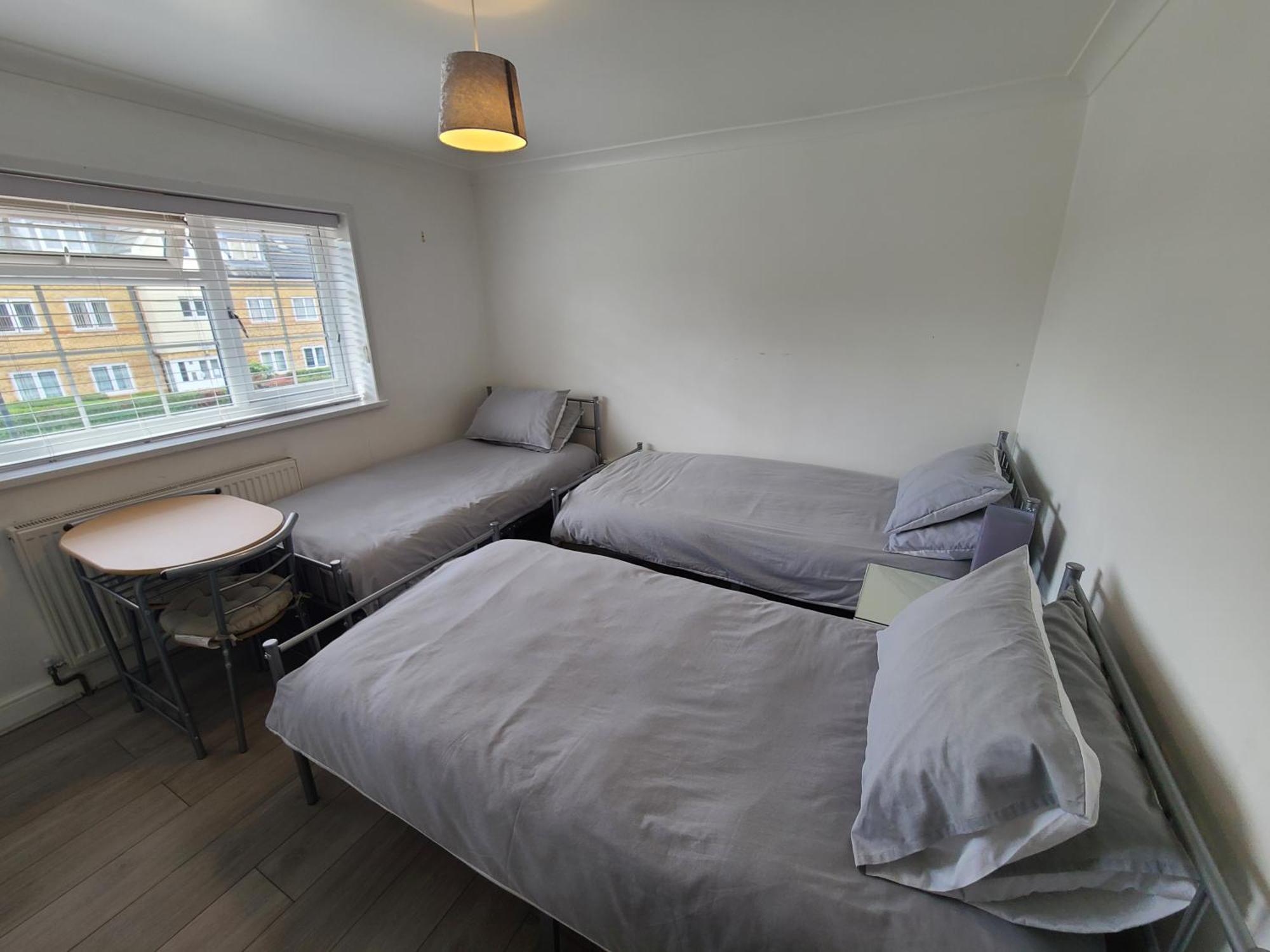 Gatwick Rooms-Travel Service-Airport Parking Ifield Eksteriør billede